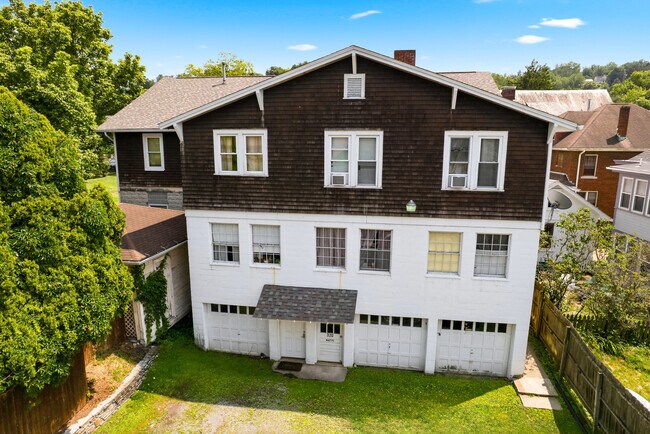 More details for 320 Watts St, Morgantown, WV - Multifamily for Sale