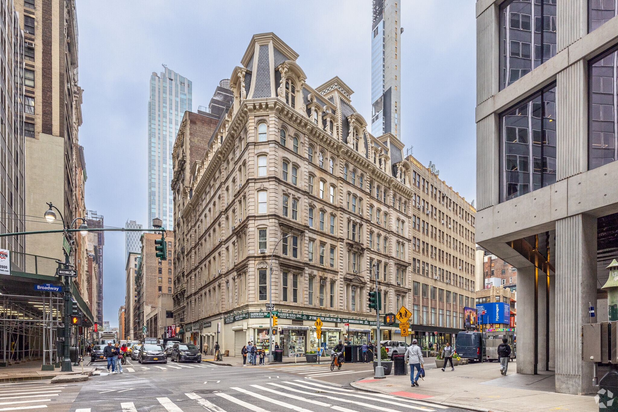34-44 W 31st St, New York, NY for lease Primary Photo- Image 1 of 5