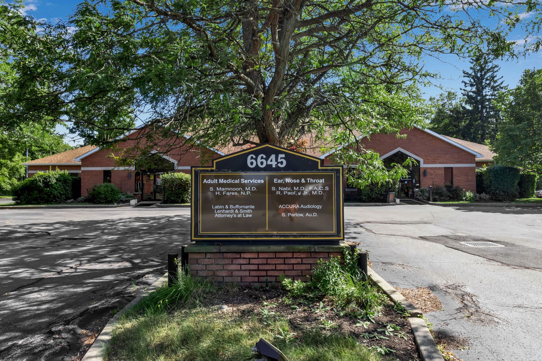 6645 Main St, Buffalo, NY à vendre Photo du bâtiment- Image 1 de 28