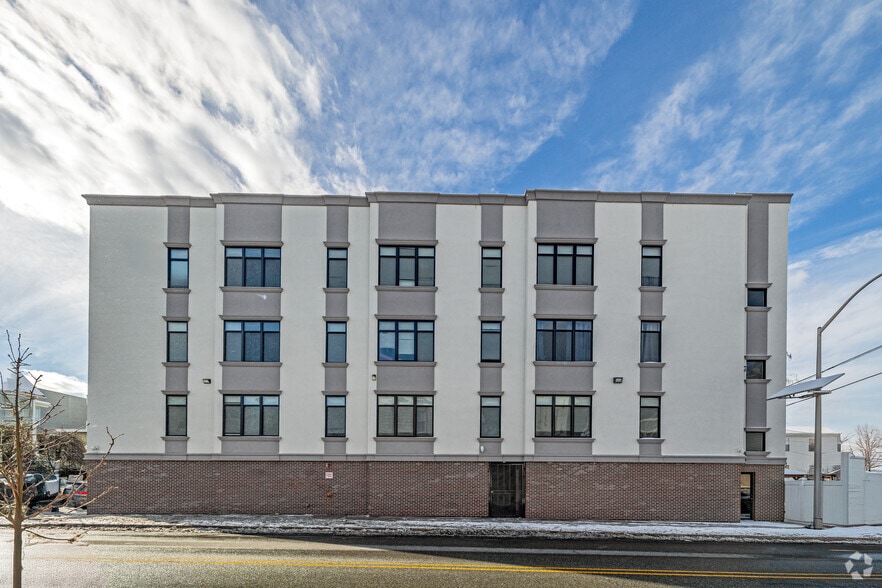 121 Fair St, Paterson, NJ à vendre - Photo du bâtiment - Image 2 de 5