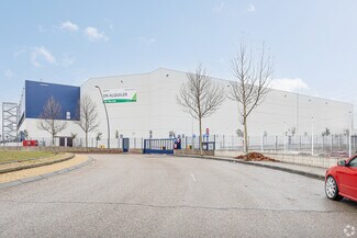 Plus de détails pour Calle de los Gavilanes Glorieta, 7, Getafe - Industriel à louer