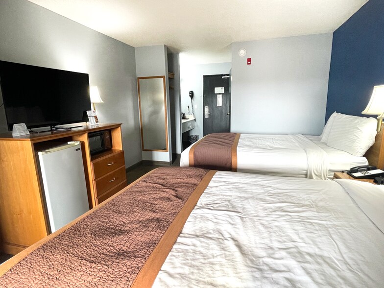 225 N 50th St, Lincoln, NE à vendre - Photo du bâtiment - Image 3 de 6