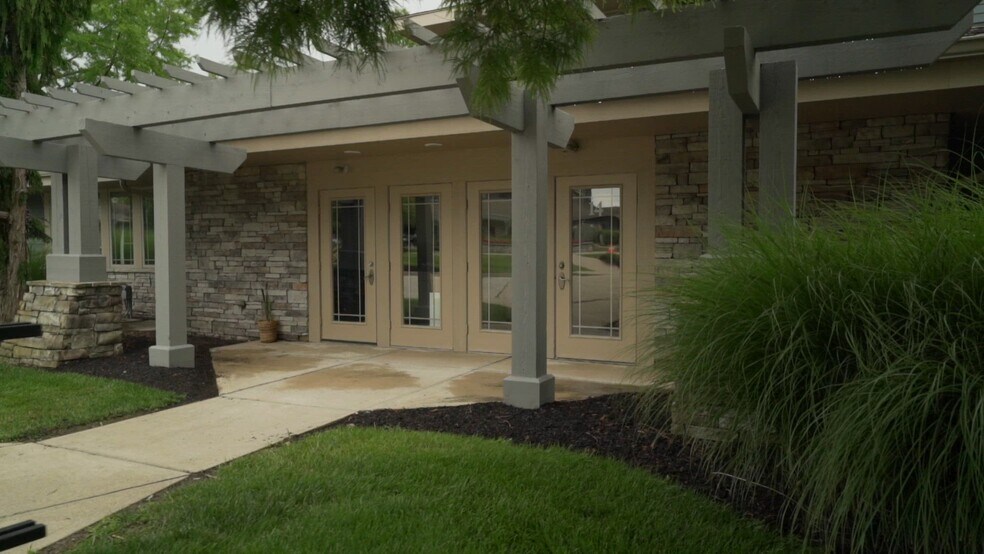 10-24 Remick Blvd, Springboro, OH à vendre - Vidéo sur l’inscription commerciale - Image 2 de 20