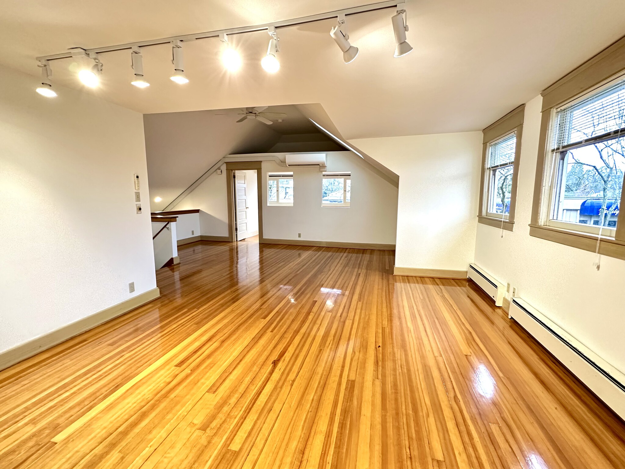 1442 Pearl St, Eugene, OR à louer Photo intérieure- Image 1 de 12