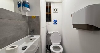 Plus de détails pour 845 Fulham Rd, Londres - Commerce de détail à louer