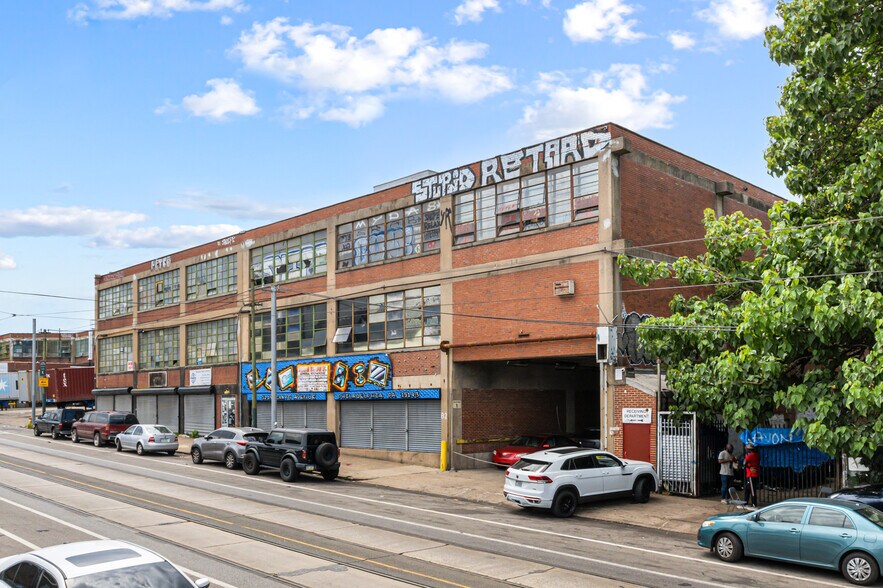5213 Grays Ave, Philadelphia, PA à louer - Photo du bâtiment - Image 3 de 9