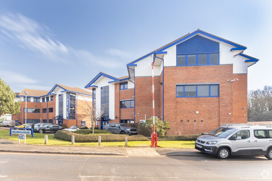 Homer Clos, Warwick à louer - Photo du bâtiment - Image 3 de 5