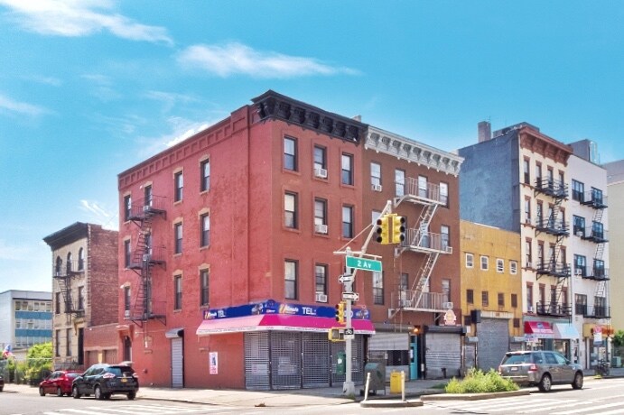 2296 2nd Ave, New York, NY à vendre - Photo du bâtiment - Image 1 de 24