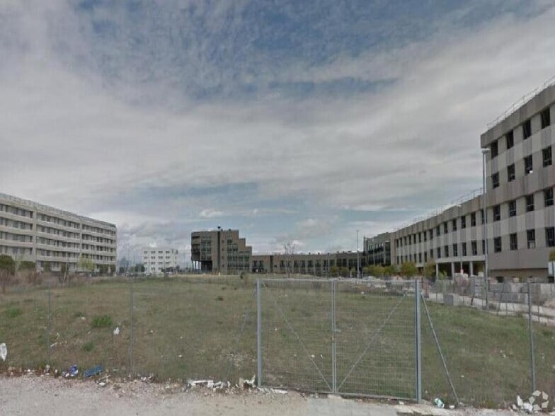 Terrain dans Madrid, Madrid à vendre - Photo principale - Image 1 de 2