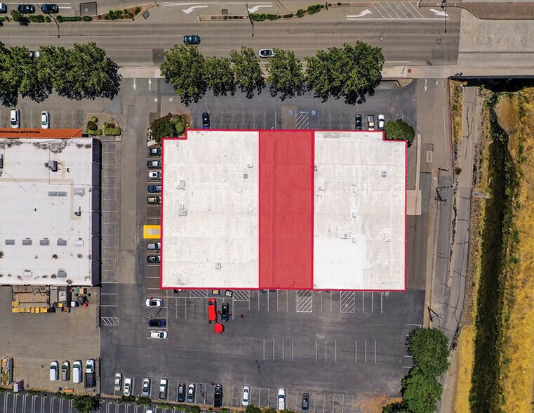 6841-6869 Dublin Blvd, Dublin, CA à louer - Photo du bâtiment - Image 3 de 6