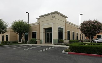 Plus de détails pour 368 E Vanderbilt Way, San Bernardino, CA - Bureau à louer