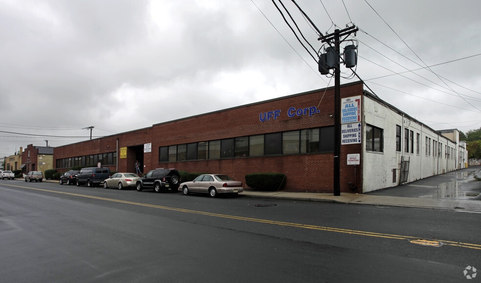 1413-1415 Chestnut Ave, Hillside, NJ for sale - Building Photo - Image 2 of 3