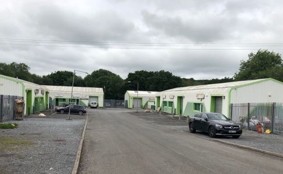 7-10 Tyn Y Bonau Rd, Pontarddulais for lease Primary Photo- Image 1 of 2