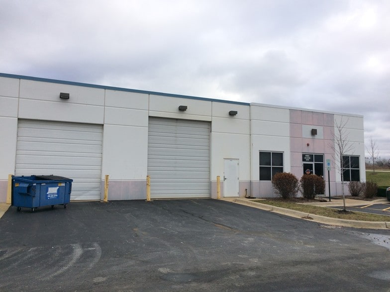 1221 Commerce Dr, Crete, IL for lease - Building Photo - Image 2 of 30