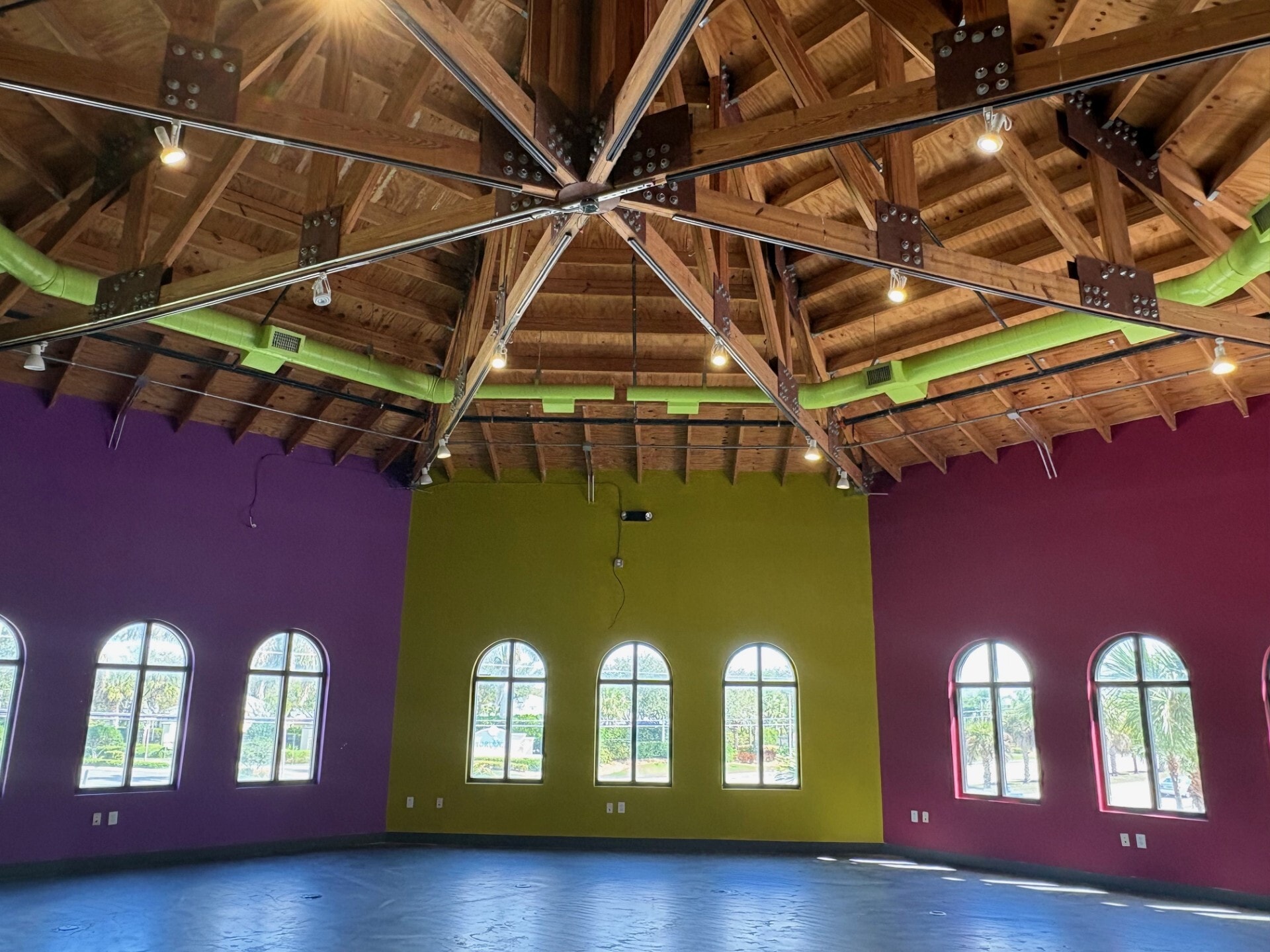 9681 Gladiolus Dr, Fort Myers, FL for lease Interior Photo- Image 1 of 8