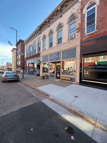 120 N Bridge St, Chippewa Falls, WI for lease - Building Photo - Image 3 of 3