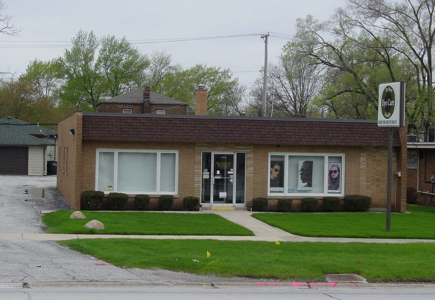 17926 Torrence Ave, Lansing, IL à louer - Photo du bâtiment - Image 3 de 10