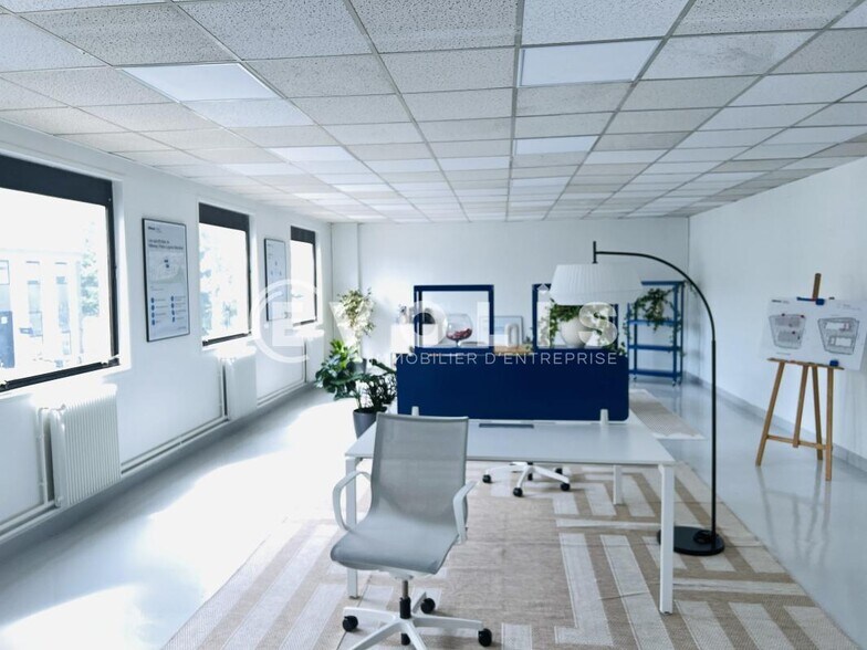 Office in Lognes for lease - Interior Photo - Image 3 of 21