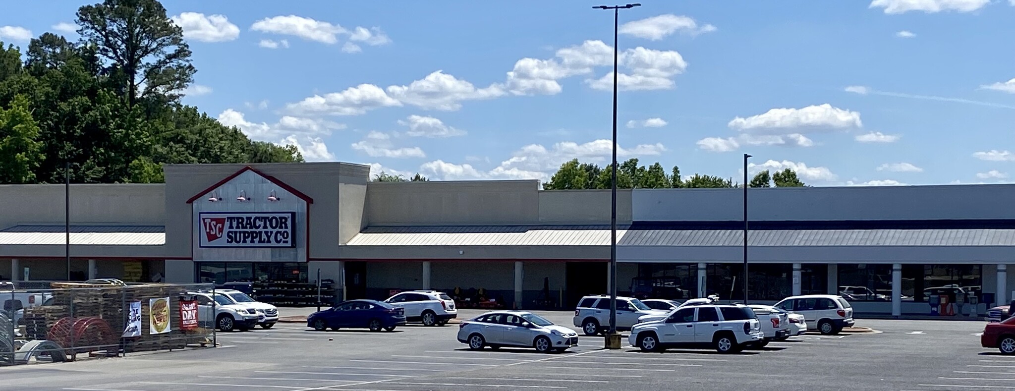 1308-1320 W Grantham St, Goldsboro, NC for lease Building Photo- Image 1 of 9