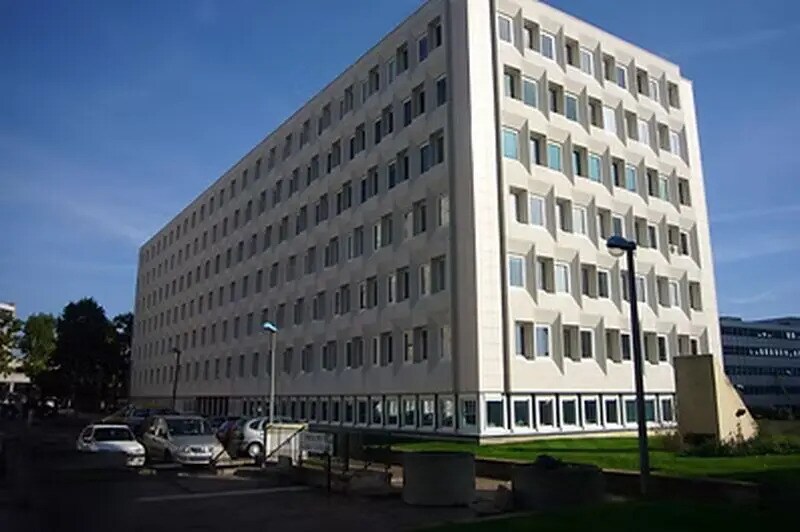 Bureau dans Créteil à louer Photo du bâtiment- Image 1 de 21