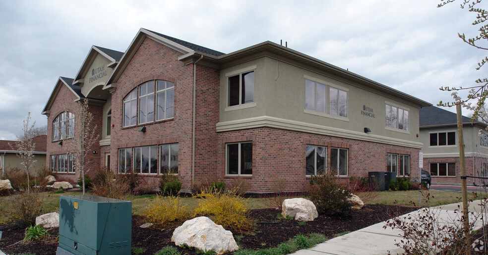 189 E Fort Union Blvd, Midvale, UT à vendre - Photo du bâtiment - Image 2 de 13