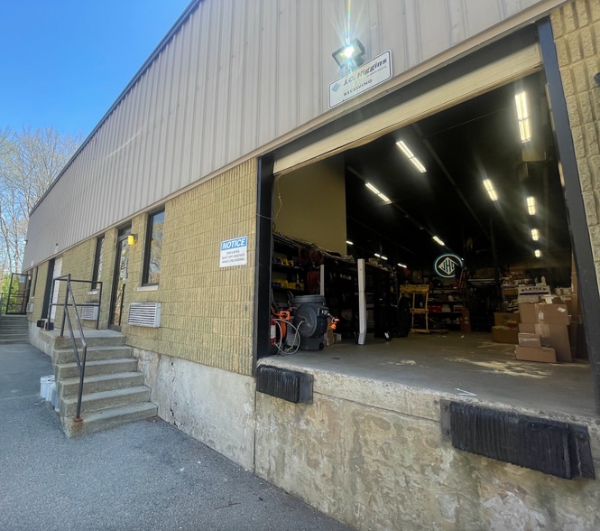 70B Hawes Way, Stoughton, MA for sale - Building Photo - Image 3 of 4