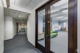 5001 Baum Blvd, Pittsburgh, PA for lease Interior Photo- Image 2 of 11