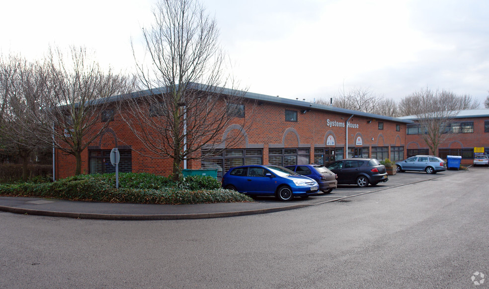 6 Burnt Meadow Rd, Redditch for lease - Primary Photo - Image 1 of 3