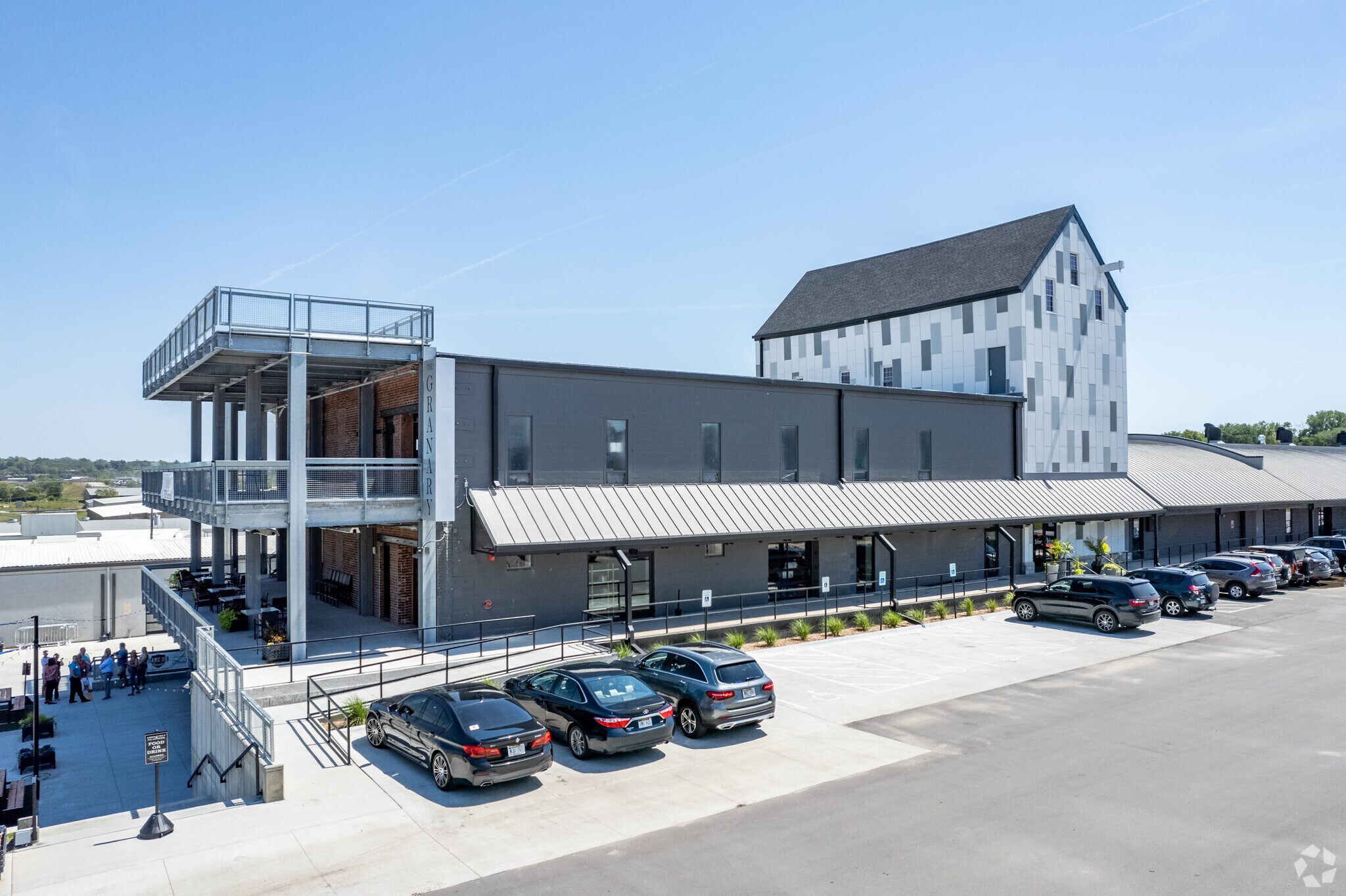 7401 Main St, Omaha, NE à louer Photo du bâtiment- Image 1 de 8