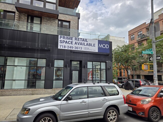 Plus de détails pour 225 Roebling St, Brooklyn, NY - Commerce de détail à louer