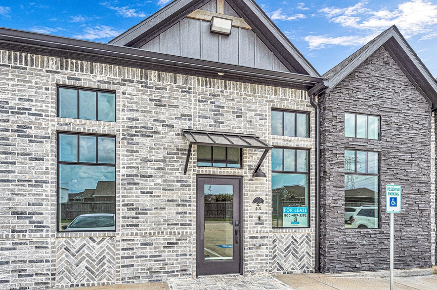 2031 N Mason Rd, Katy, TX à louer - Photo du bâtiment - Image 3 de 21