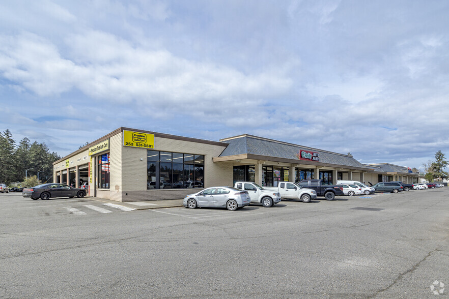 Spanaway Goodwill Center portfolio of 3 properties for sale on LoopNet.ca - Primary Photo - Image 1 of 1