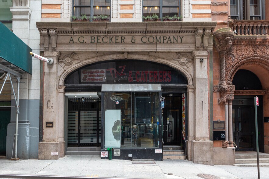 54 Pine St, New York, NY à louer - Photo du bâtiment - Image 2 de 22