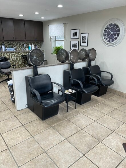 2526 Hillcrest Ln, Grand Prairie, TX à vendre - Photo intérieure - Image 3 de 9