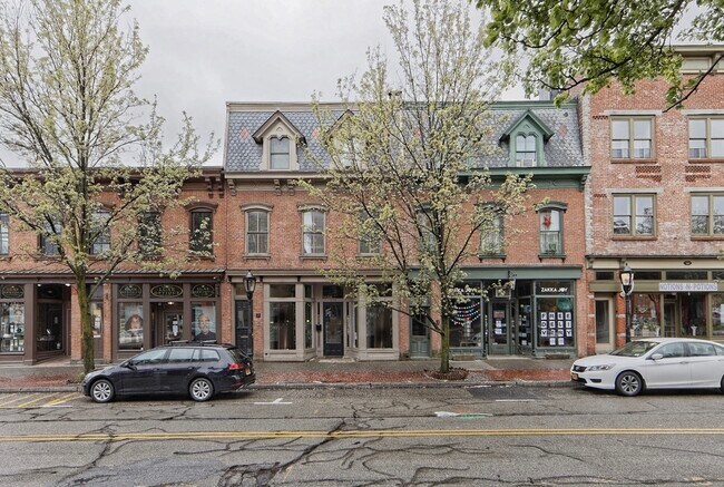 Plus de détails pour 179 Main St, Beacon, NY - Commerce de détail à vendre