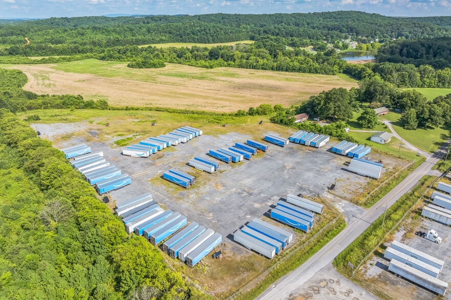 390 Johnson Lake Rd, Adairsville, GA à louer - Photo du bâtiment - Image 2 de 2