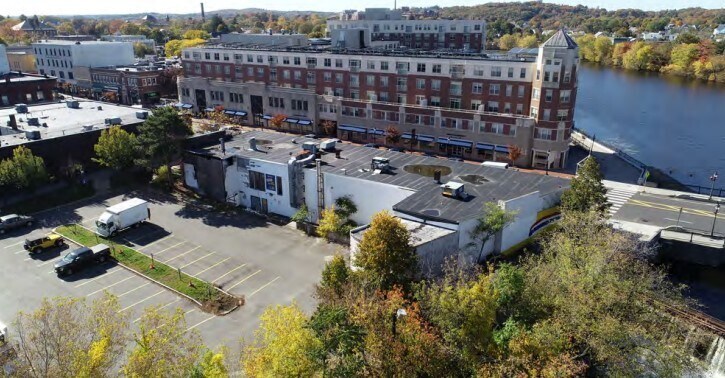 210 Moody St, Waltham, MA à vendre - Photo du bâtiment - Image 3 de 5