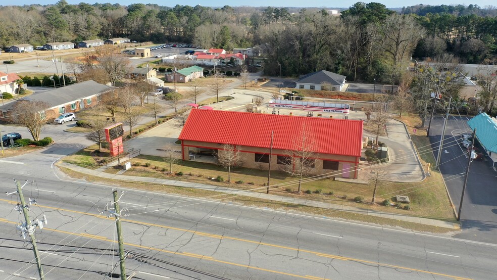 1810 Opelika Rd, Auburn, AL for sale - Primary Photo - Image 1 of 33