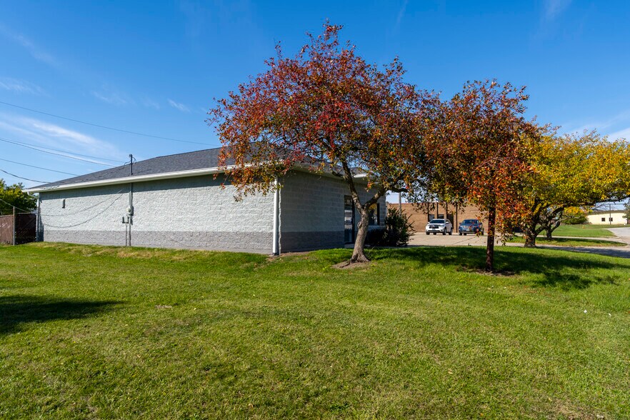 3085 N Kandy Ln, Decatur, IL à louer - Photo du bâtiment - Image 2 de 7