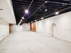 1208 Howard St, Omaha, NE for lease Interior Photo- Image 1 of 6