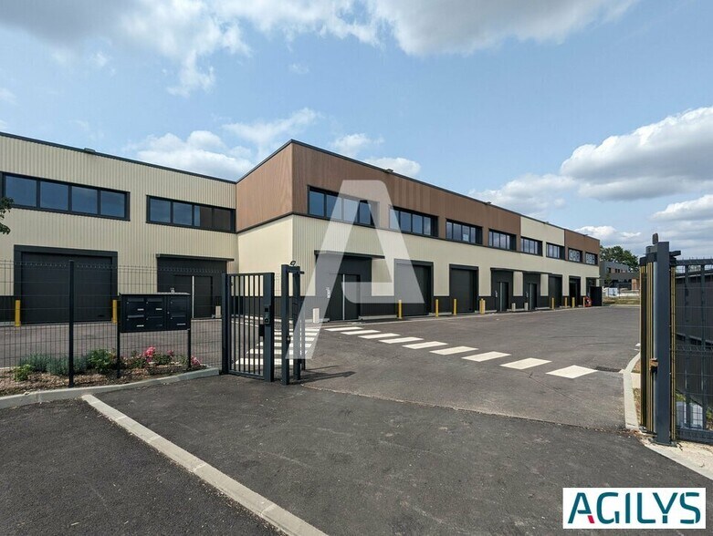 2-4 Rue Sébastienne Guyot, Marcoussis à louer - Photo du bâtiment - Image 1 de 14