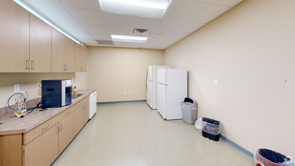 233 Main St, Middletown, CT à louer - Numérisation 3D de Matterport - Image 2 de 11