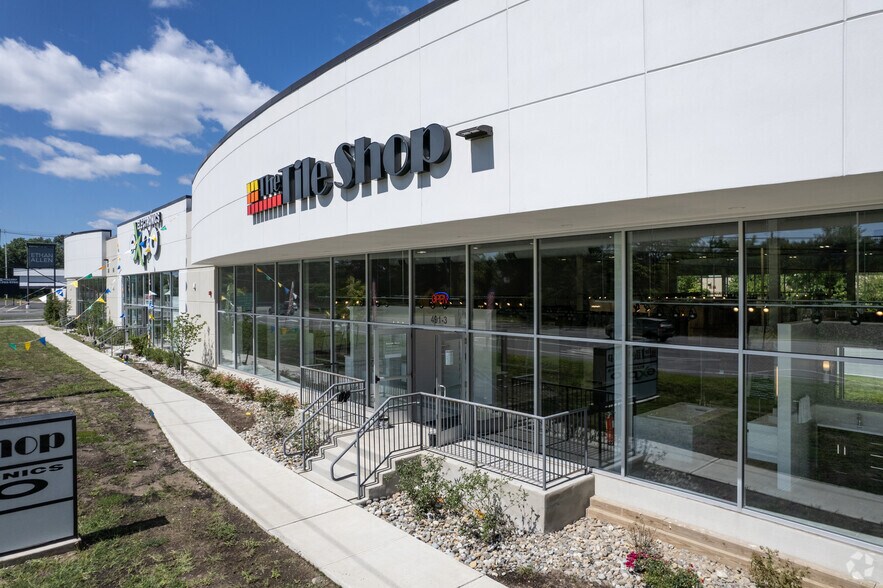 491 Route 46, Wayne, NJ à vendre - Photo du bâtiment - Image 3 de 6