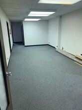 4433 W Touhy Ave, Lincolnwood, IL for lease Interior Photo- Image 1 of 6