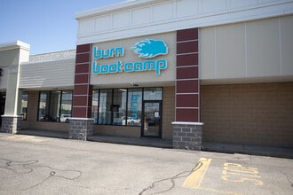 101 President Ave, Fall River, MA à louer Photo du bâtiment- Image 1 de 13