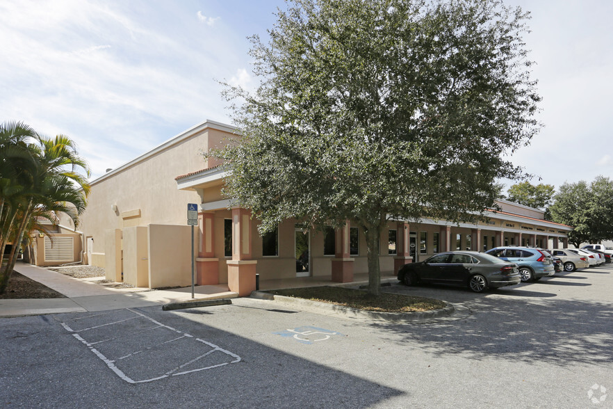 4901-4903 Clark Rd, Sarasota, FL for sale - Building Photo - Image 1 of 1