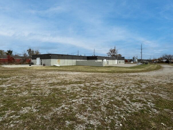 244 S Court St, Lapeer, MI à vendre - Photo du bâtiment - Image 3 de 12