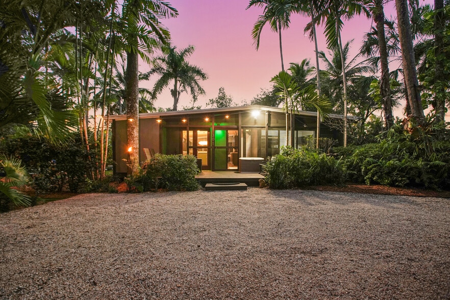 301 Kennelworth Pl, Fort Lauderdale, FL for sale - Primary Photo - Image 1 of 40