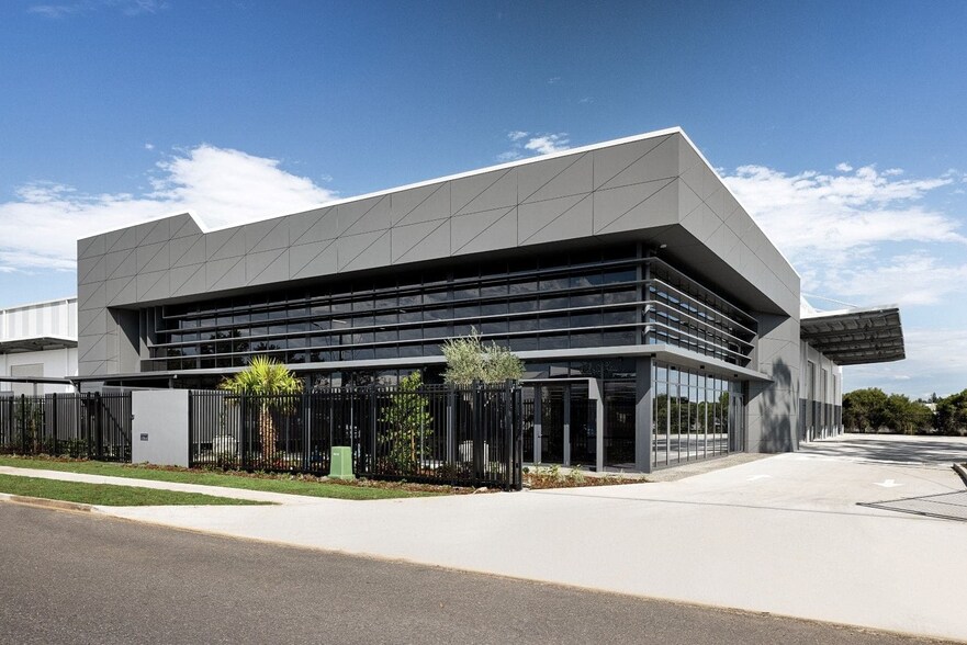 289 Cullen Avenue East, Eagle Farm for lease - Primary Photo - Image 1 of 6