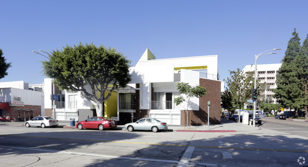 911 Broxton Ave, Los Angeles, CA for sale - Building Photo - Image 1 of 17